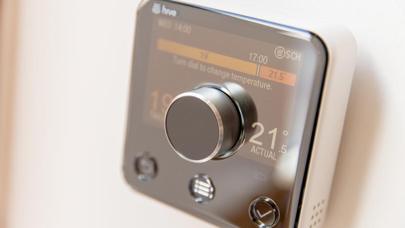 Conneccted Homes hive 2nd gen thermostat review 05 thumb800